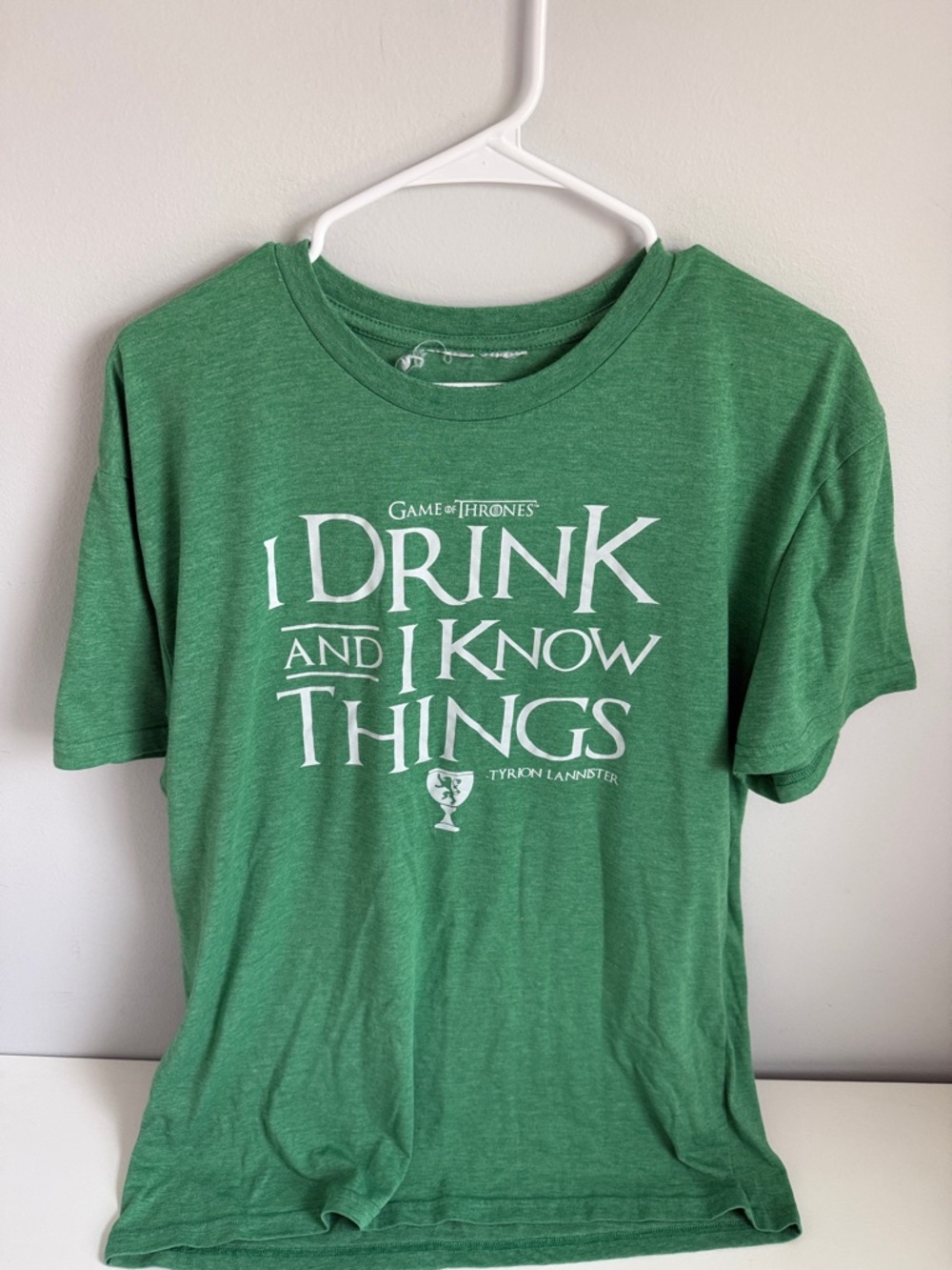 Game of Thrones Men’s Green 'I Drink and I Know Things' Graphic Tee